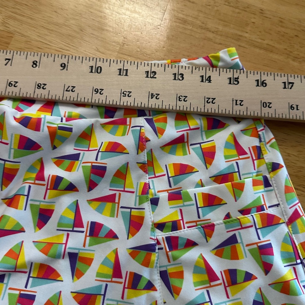 Tee2Sea Women's Sailboat Print Athletic Skort White Rainbow Size M Golf Sailing‎ - Picture 8 of 13